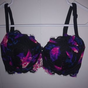 VS PINK Bra size 32DD